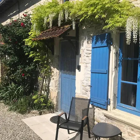 Holiday home Le Du Vieux Puits *